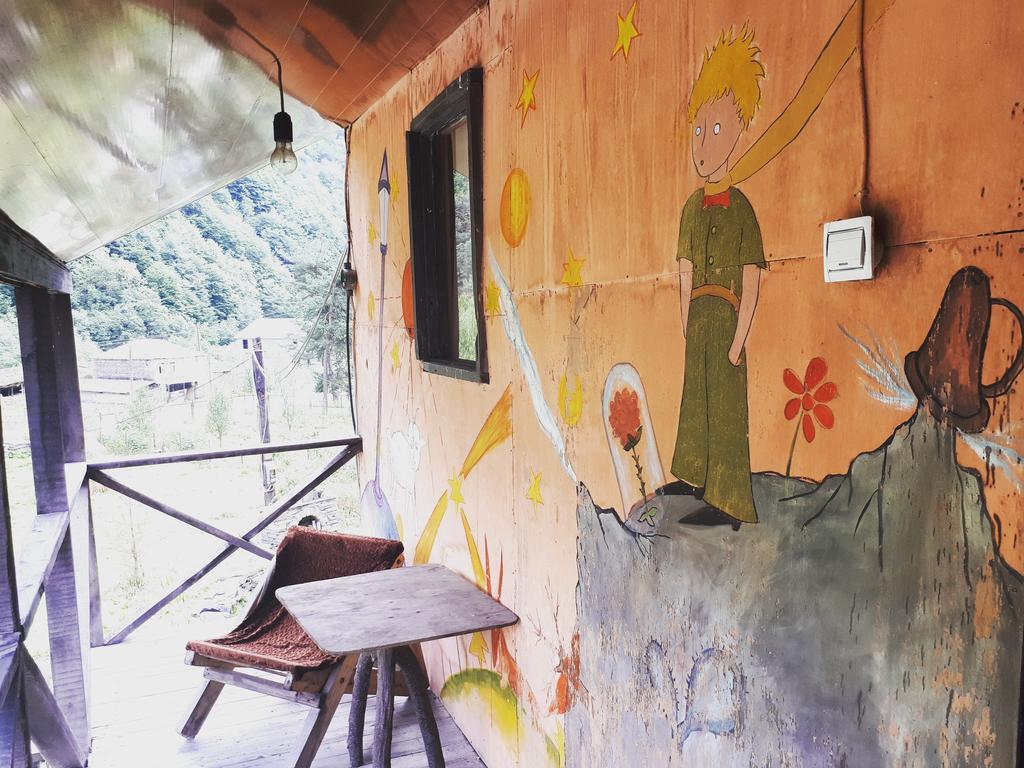 Korsha Guesthouse Roshka Экстерьер фото