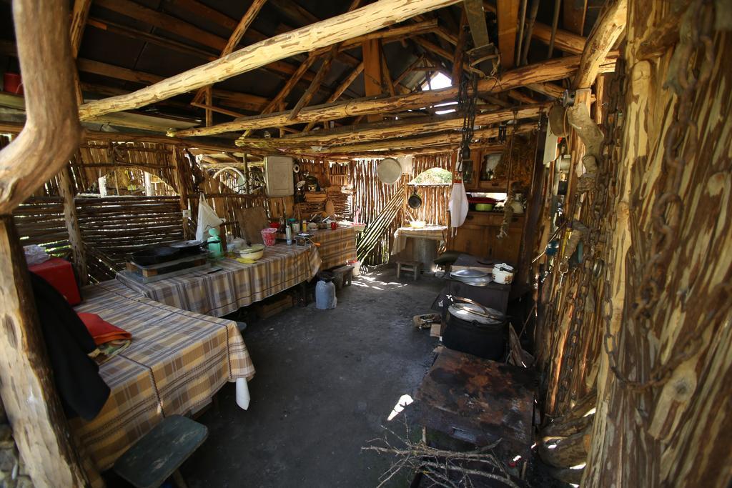 Korsha Guesthouse Roshka Экстерьер фото
